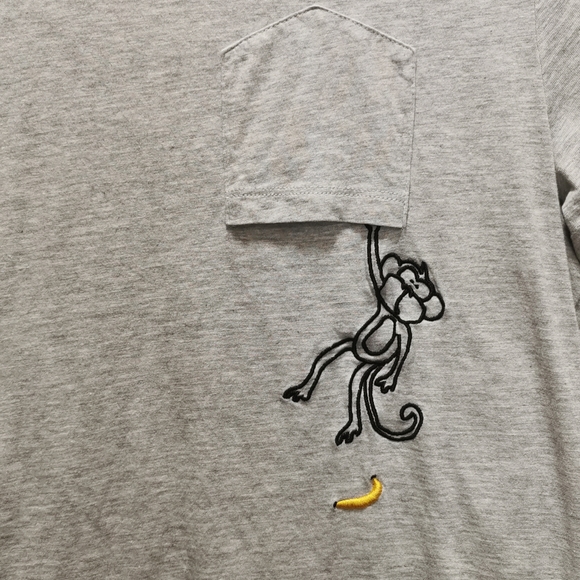 Upside down monkey pocket tee size XL - Picture 2 of 2